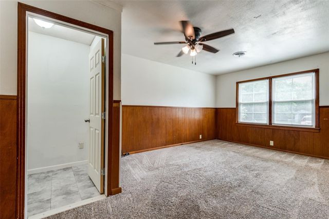 1901 Buck Street, Gainesville, TX 76240