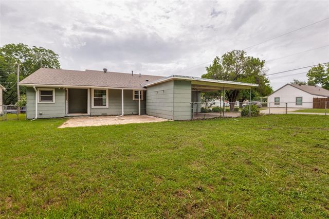 1901 Buck Street, Gainesville, TX 76240