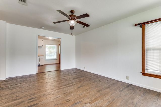 1901 Buck Street, Gainesville, TX 76240