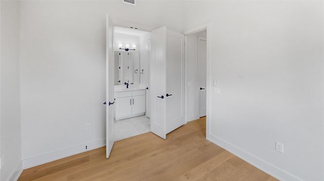 4424 Hank Ave 2, Austin, TX 78745