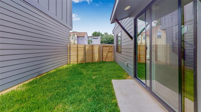 4424 Hank Ave 2, Austin, TX 78745