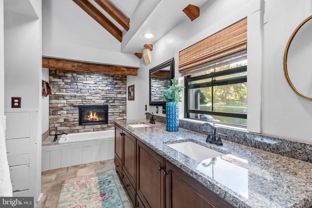 3908 COVENTRYVILLE RD, Pottstown, PA 19465