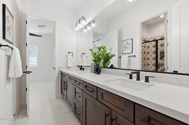3862 E BLOOMFIELD Parkway, Gilbert, AZ 85296