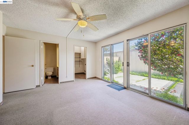 1024 Fontana Dr, Alameda, CA 94502