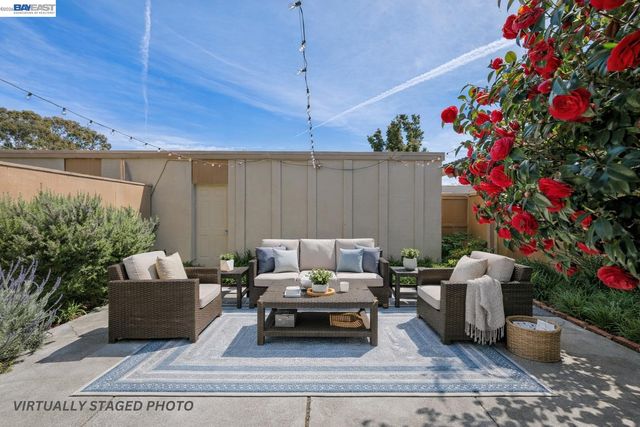 1024 Fontana Dr, Alameda, CA 94502