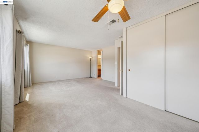 1024 Fontana Dr, Alameda, CA 94502