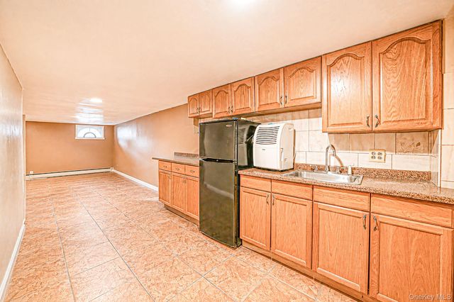 646 Clintonville Street, Whitestone, NY 11357