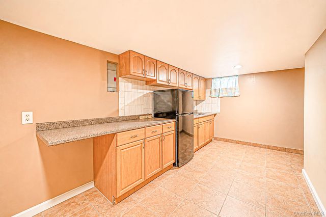 646 Clintonville Street, Whitestone, NY 11357