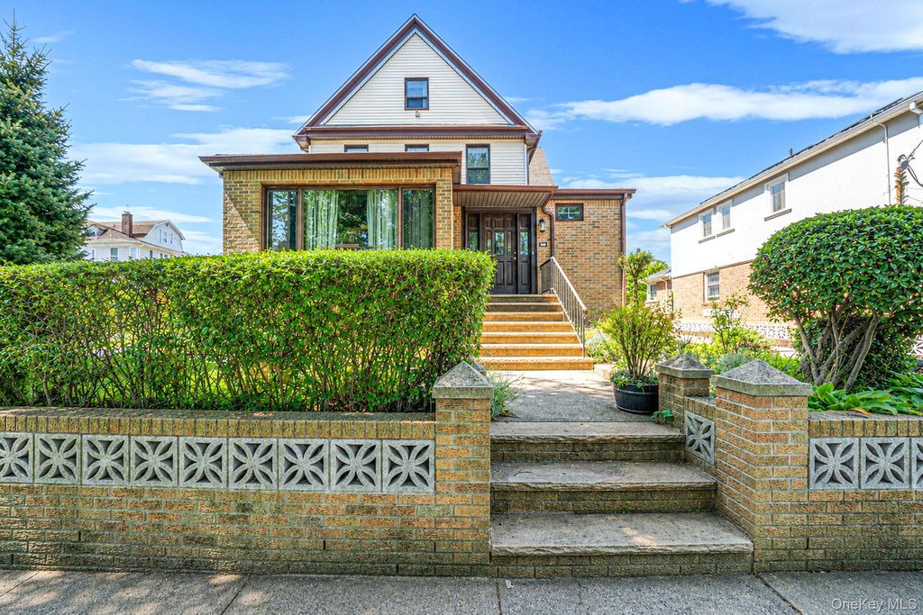 646 Clintonville Street, Whitestone, NY 11357 — exterior