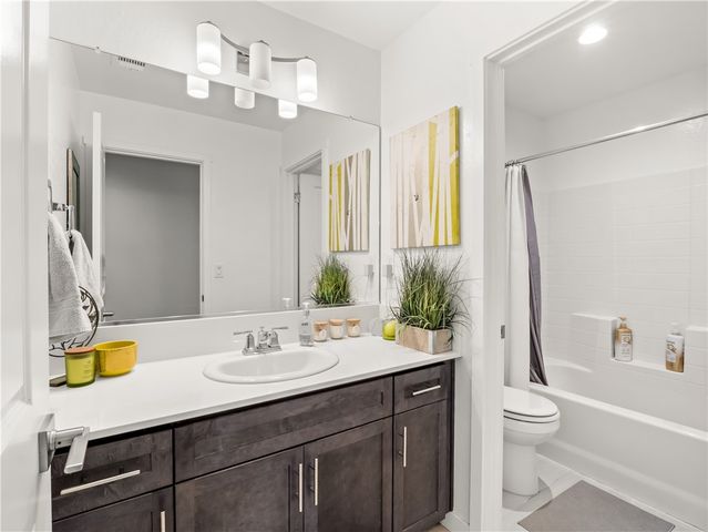 4198 N Reed, Fresno, CA 93723
