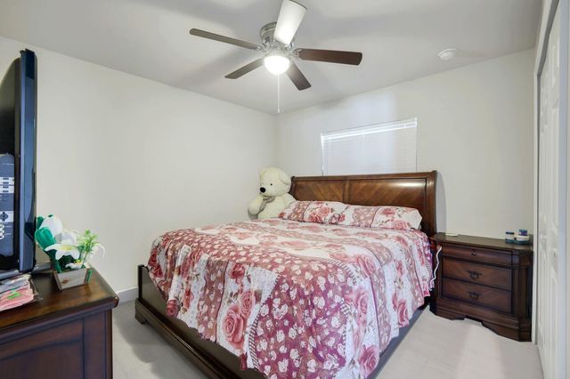 3200 W 41st St Street W, Lehigh Acres, FL 33971