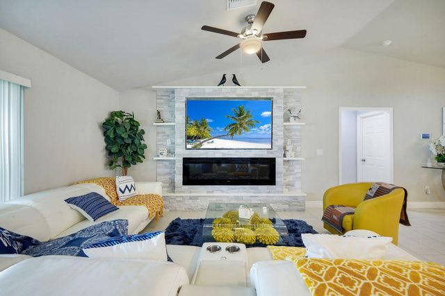 3200 W 41st St Street W, Lehigh Acres, FL 33971