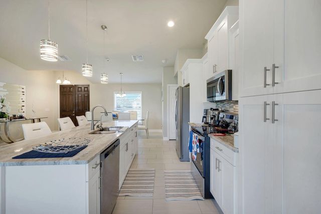 3200 W 41st St Street W, Lehigh Acres, FL 33971