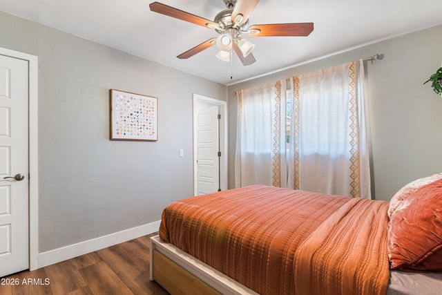 557 N STANDAGE --, Mesa, AZ 85201