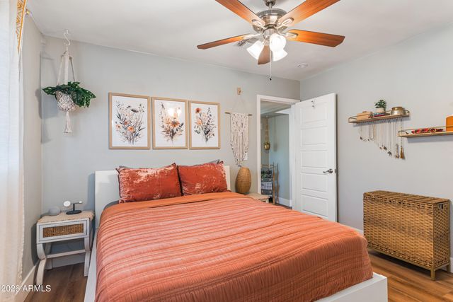 557 N STANDAGE --, Mesa, AZ 85201