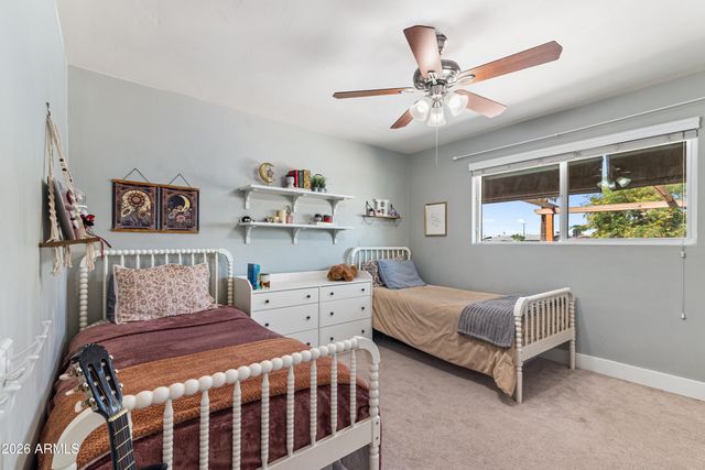 557 N STANDAGE --, Mesa, AZ 85201