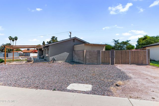 557 N STANDAGE --, Mesa, AZ 85201
