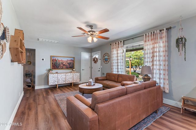 557 N STANDAGE --, Mesa, AZ 85201