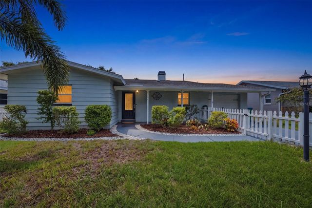 11084 102ND TERRACE, Seminole, FL 33778