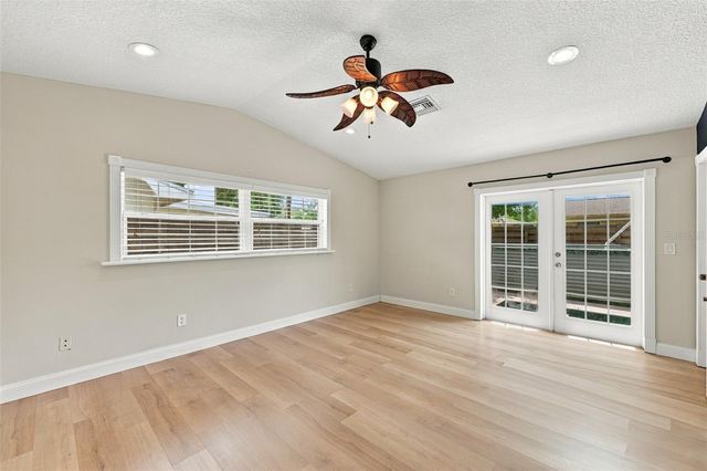 11084 102ND TERRACE, Seminole, FL 33778