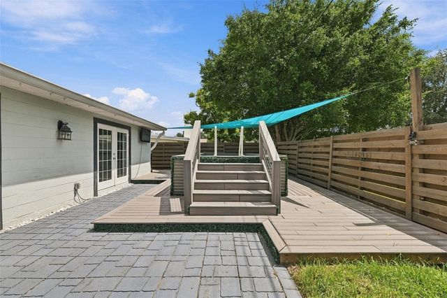 11084 102ND TERRACE, Seminole, FL 33778
