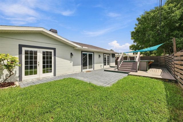 11084 102ND TERRACE, Seminole, FL 33778