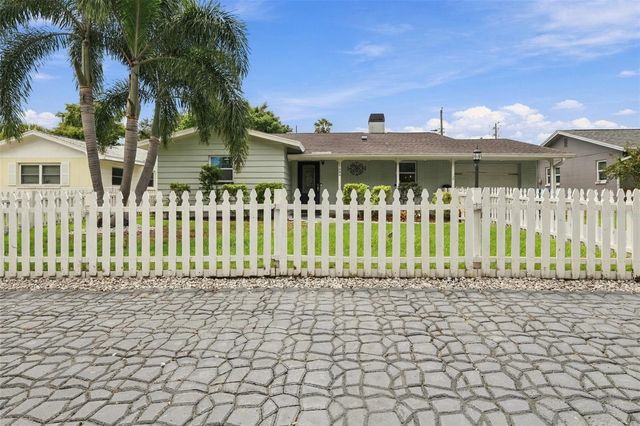 11084 102ND TERRACE, Seminole, FL 33778