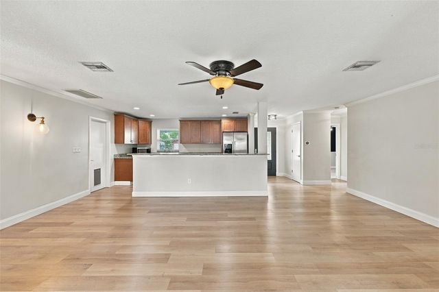 11084 102ND TERRACE, Seminole, FL 33778