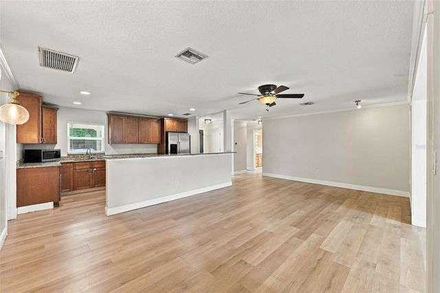 11084 102ND TERRACE, Seminole, FL 33778