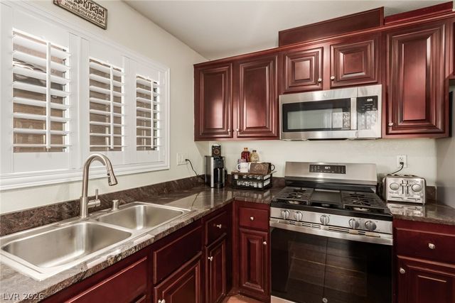 8717 Dodds Canyon Street, Las Vegas, NV 89131