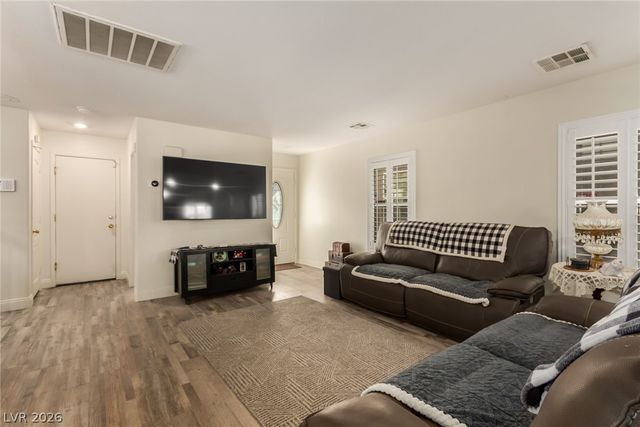 8717 Dodds Canyon Street, Las Vegas, NV 89131