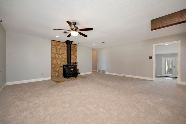 2561 County Road 248, Valley View, TX 76272