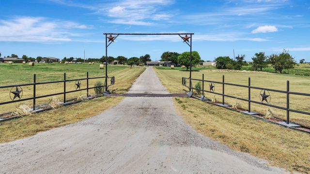 2561 County Road 248, Valley View, TX 76272