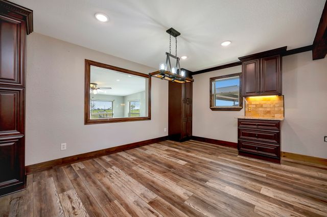 2561 County Road 248, Valley View, TX 76272