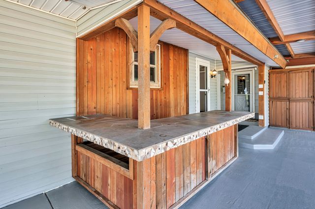 2561 County Road 248, Valley View, TX 76272