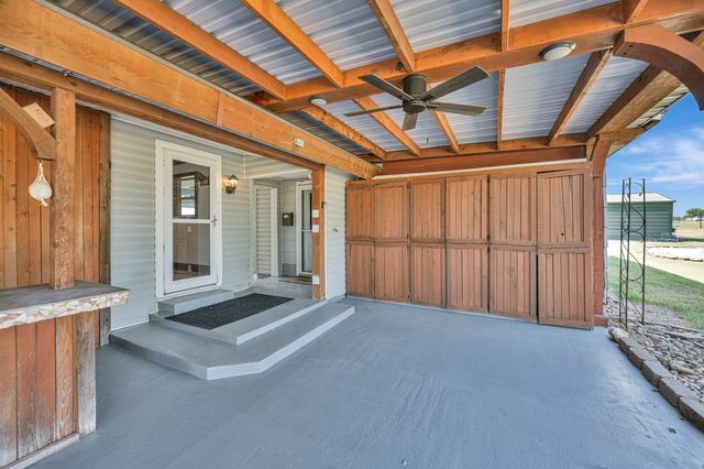 2561 County Road 248, Valley View, TX 76272