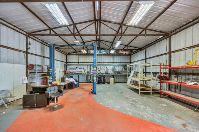 2561 County Road 248, Valley View, TX 76272