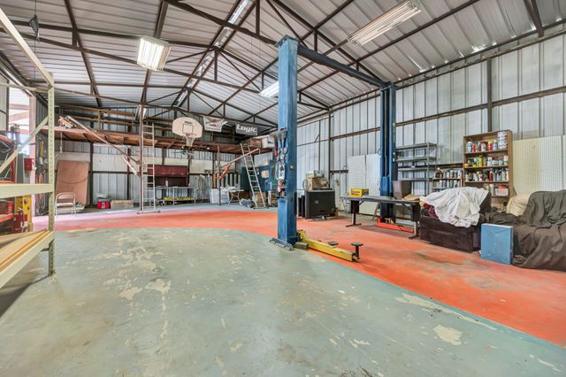2561 County Road 248, Valley View, TX 76272