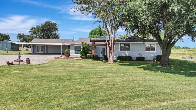 2561 County Road 248, Valley View, TX 76272