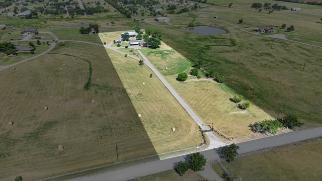 2561 County Road 248, Valley View, TX 76272