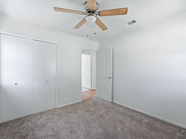433 W Dorris Drive, Grand Prairie, TX 75051