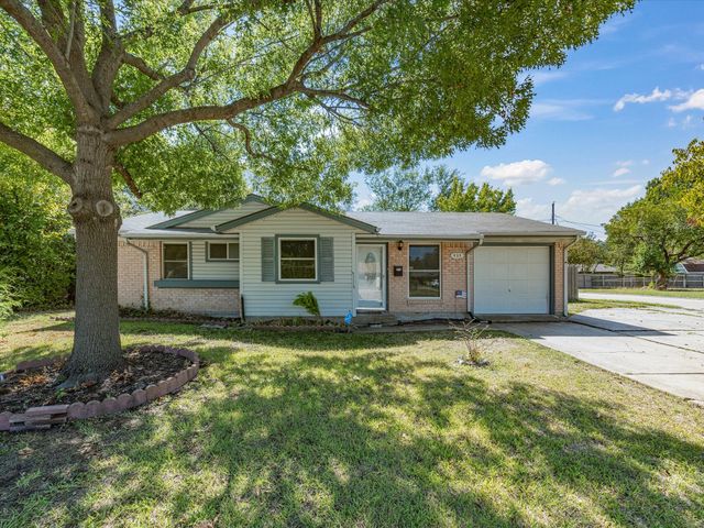 433 W Dorris Drive, Grand Prairie, TX 75051