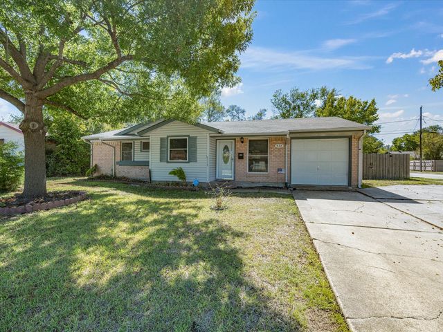 433 W Dorris Drive, Grand Prairie, TX 75051