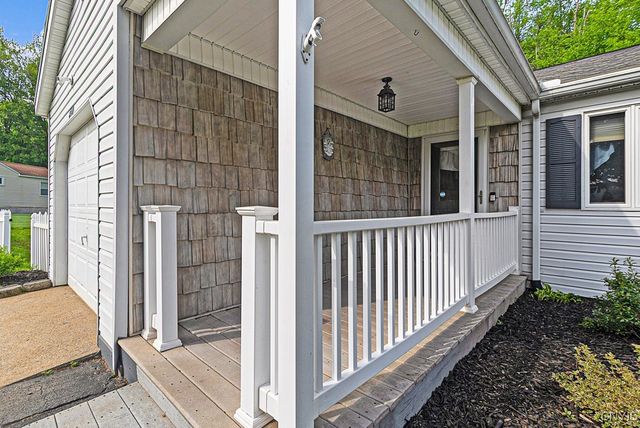 8998 Lakeview Dr, Lee, NY 13440