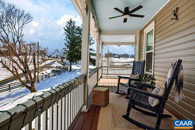 142 MT IDA LN, Staunton, VA 24401