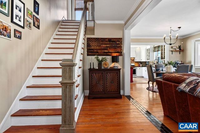 142 MT IDA LN, Staunton, VA 24401