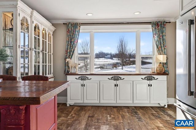 142 MT IDA LN, Staunton, VA 24401