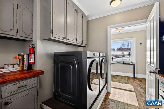 142 MT IDA LN, Staunton, VA 24401