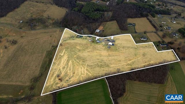 142 MT IDA LN, Staunton, VA 24401