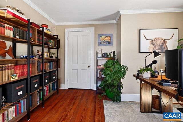 142 MT IDA LN, Staunton, VA 24401